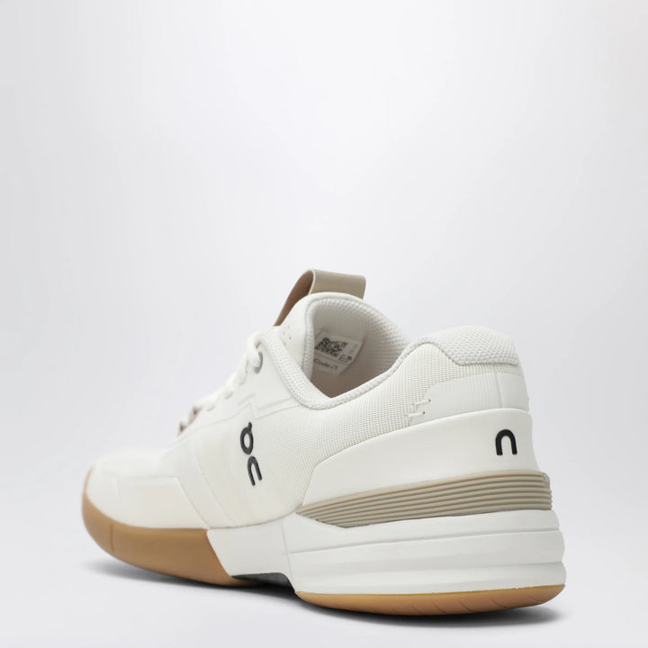 On - THE ROGER Pro tennis shoes in recycled polyester, ivory
