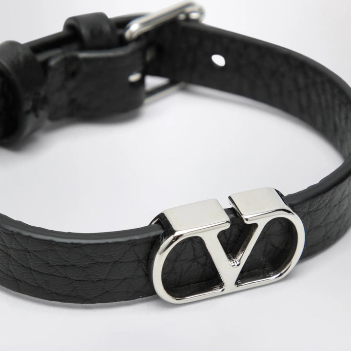 Valentino Garavani - VLogo Signature bracelet in grained calfskin leather, black Brand Apparel &amp; Accessories > Jewelry TU