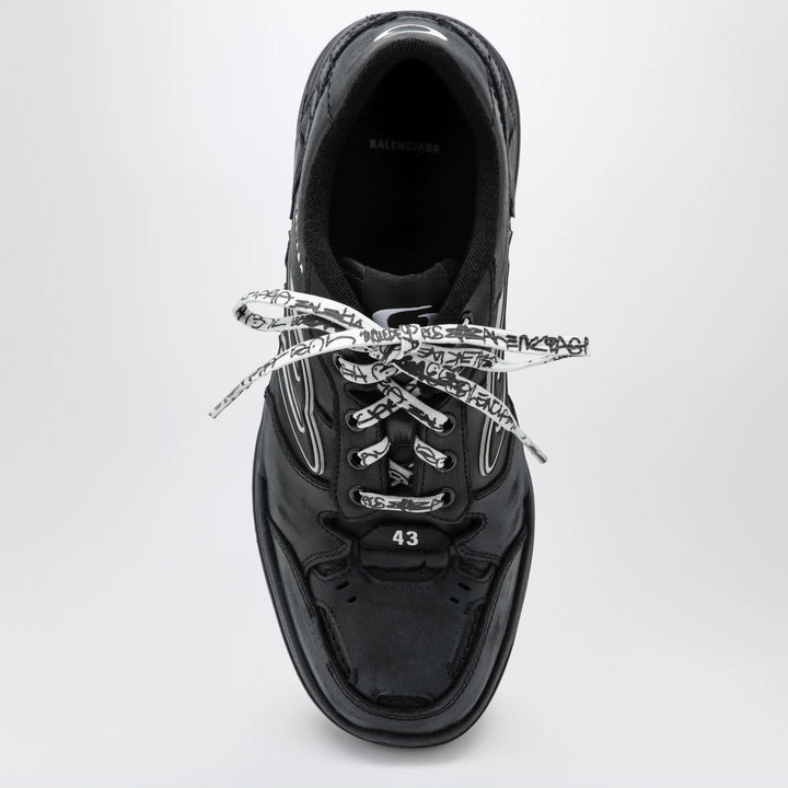 Balenciaga - Hamptons Worn-Out black sneakers