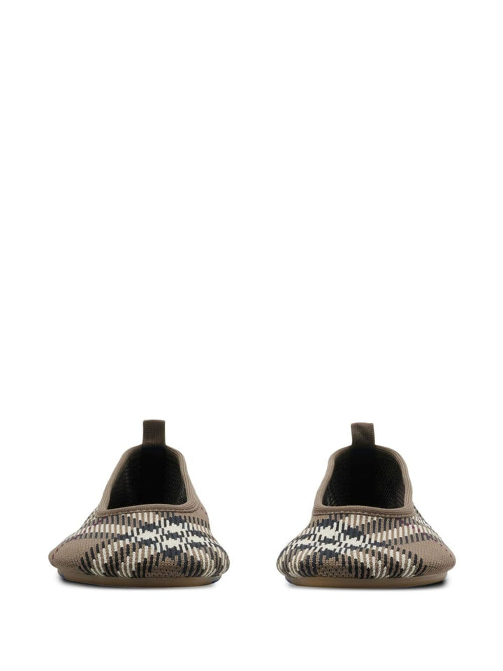 Burberry Flat Shoes 36 Burberry Flat shoes Beige Burberry Beige Check Flat Shoes – Iconic & Comfortable | ILG Brand