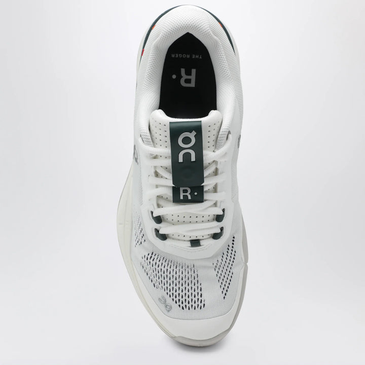 On - THE ROGER Pro tennis shoes in mesh, white/evergreen Brand