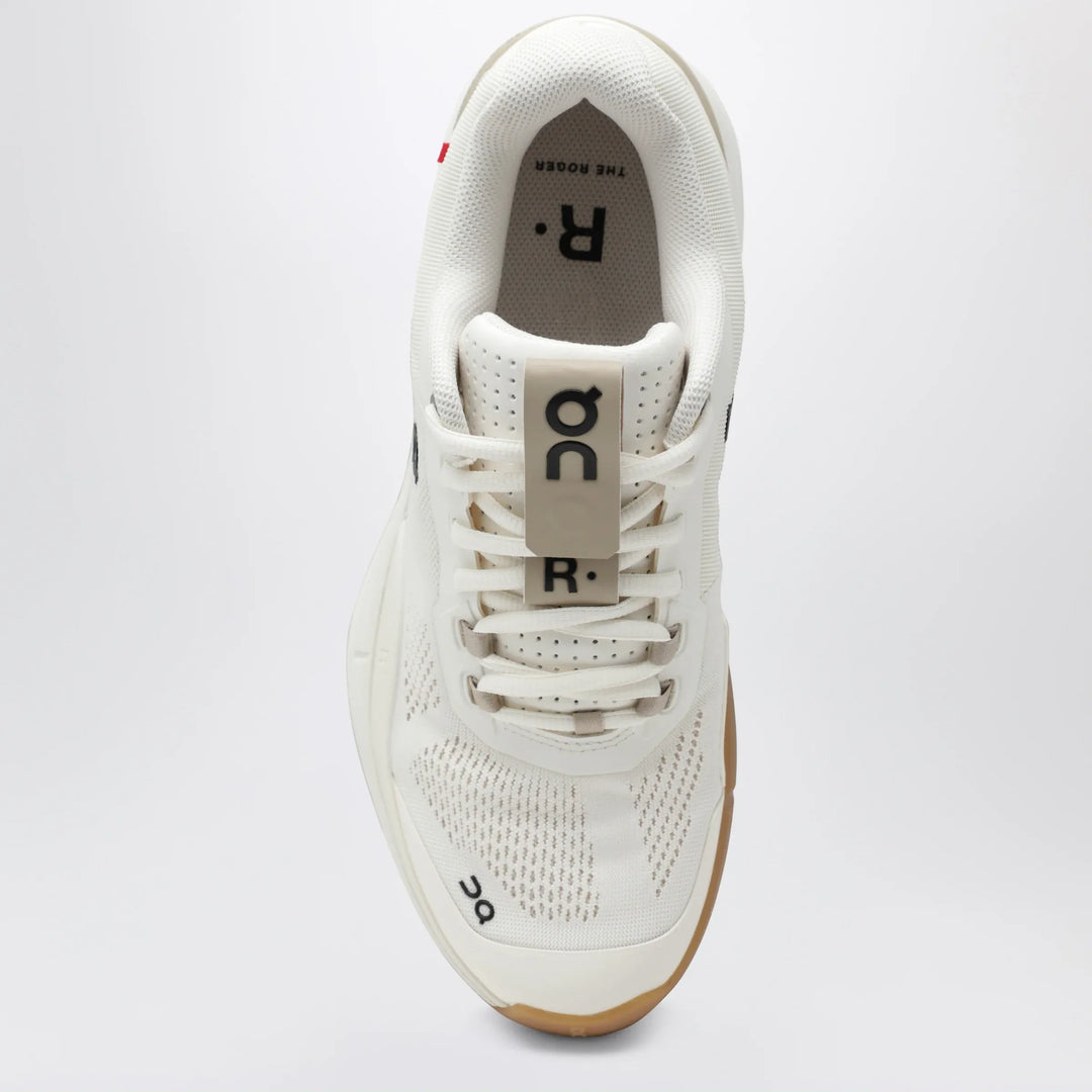 On - THE ROGER Pro tennis shoes in recycled polyester, ivory Brand