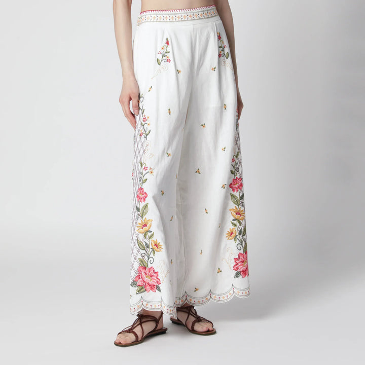 FARM Rio - Linen-blend trousers with floral embroidery Brand Pants S