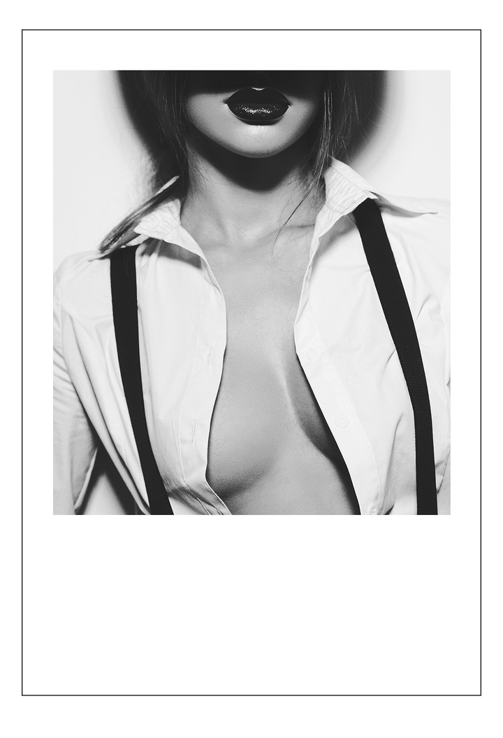 Canvas Print 60x90cm / Unframed Black &amp; White Black &amp; White Framed Prints Brand