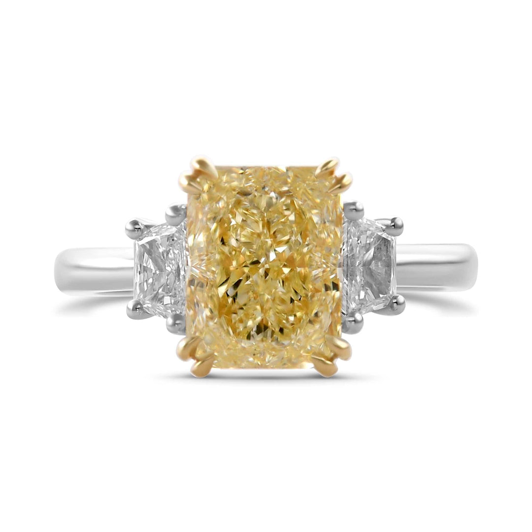 LEIBISH 3.18ct Light Yellow Radiant Three-Stone Diamond Ring Brand Ring