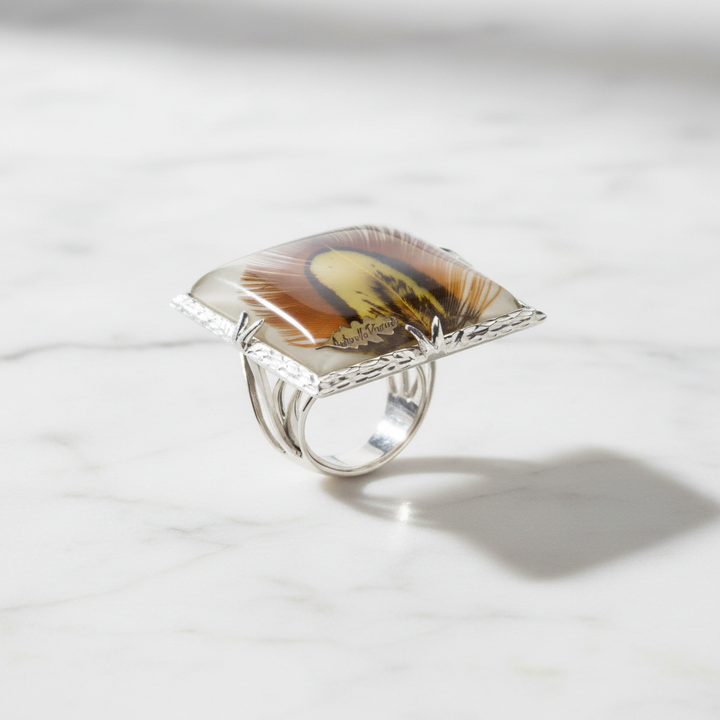 Piuma Ring – White Marble